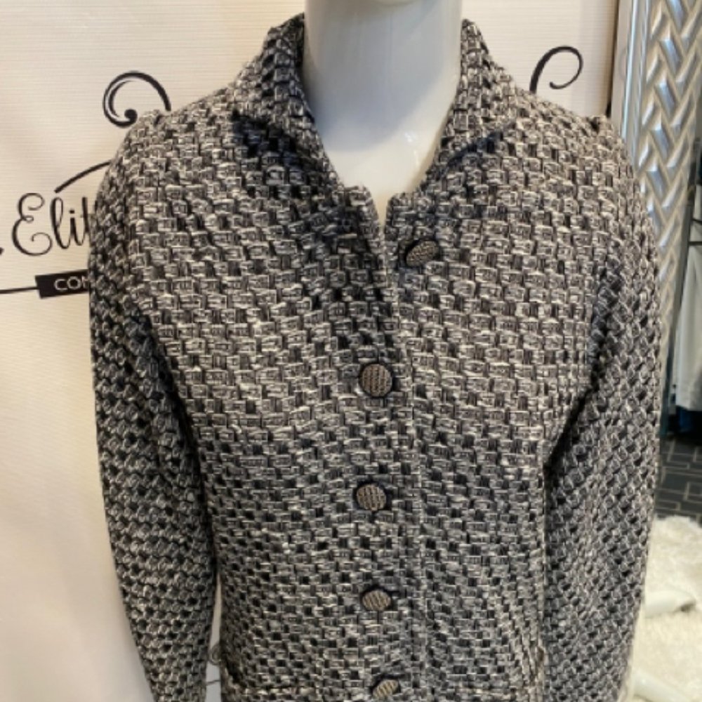 Chanel Grey And Black Tweed Sz 40 Jacket